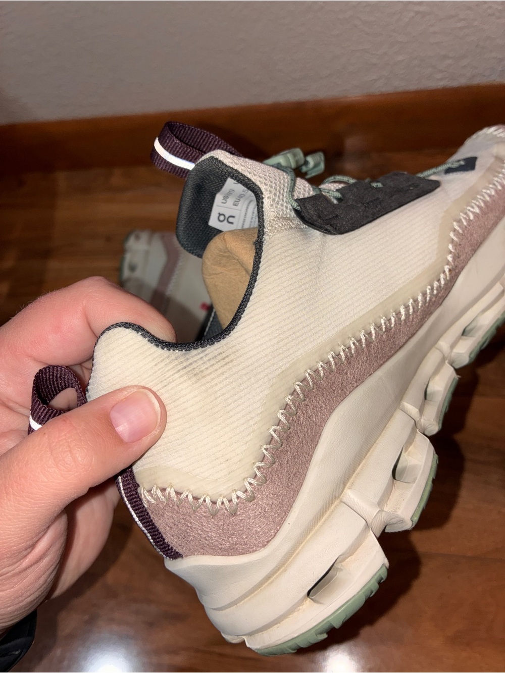 On Cloud Women’s Cloudaway Running Shoe Sneakers White Ice Moss - size 9 - Picture 11 of 11